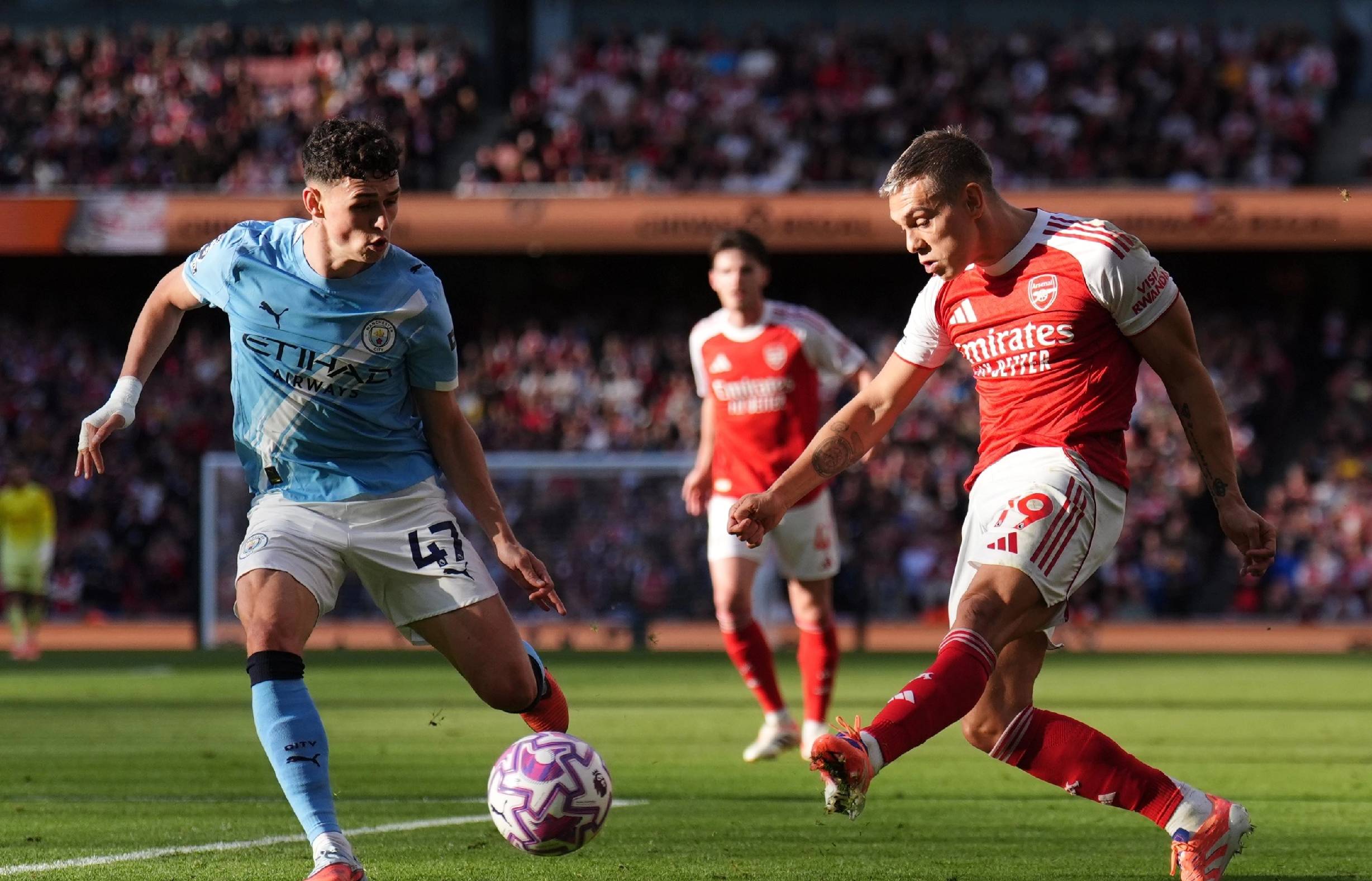 GEN联名潮牌Libilly全员换上新队服：尽情彰显冠军风采